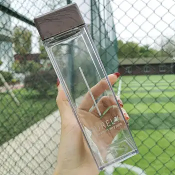 500 ML Jednoduché Námestie Transparentné Fliaš Vody Kanvica Ovocie Naliať Nápoj Fľaša Tepelne Odolný Plastový Pohár Vody póry Dreva Kryt