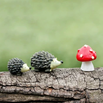 Rozprávková záhrada trpaslíci moss terárium Umelé mini ježko s red dot húb miniatúry živice remesiel dekorácie pre domov