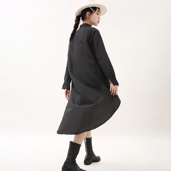 [EAM] Ženy Veľké Veľkosti Nepravidelný Čierna Blúzka Nové Klope Dlhý Rukáv Voľné Nosenie Tričko Fashion Príliv Jar Jeseň 2021 1DD389201