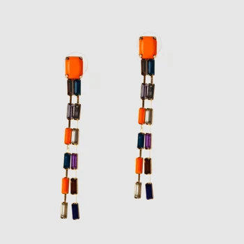 M19-Amorita boutique módne farebné dlhé náušnice