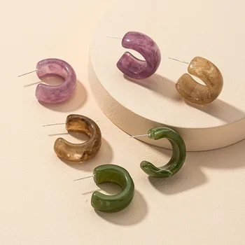 Jednoduché Jar Leto Kórea Roztomilý Candy Farby Akrylové C-tvarované Farebné Náušnice Zakrivené Hoop Náušnice pre Ženy Šperky Darček