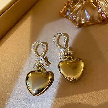 Hot predaj módnych lesklé prívesok, náušnice, zlaté jednoduché srdce v tvare ženských náušnice denne high-end šperky vintage prívesok Náušnice